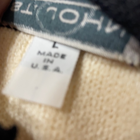 St. John Knit Cardigan - Picture 9 of 10